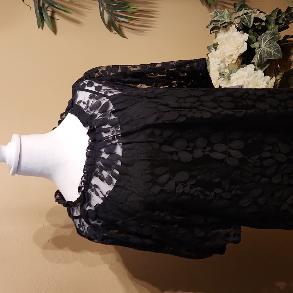 Black lace short sleeve blouse